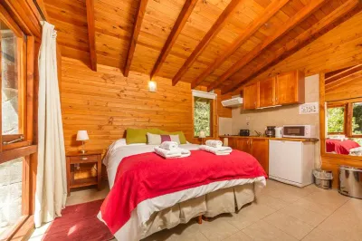Arbolar, Casas de Montaña- Piscina Climatizada Hotels in Лос Лагос