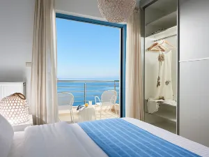 Xenia Residence & Suites