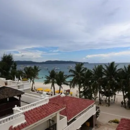 Golden Phoenix Hotel Boracay