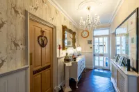 Holly Lodge Guest House with Free Off Site Health Club Hotels in Windermere