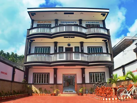 Mayon Backpackers Hostel Отели рядом с достопримечательностью «Кагсава Руинс»