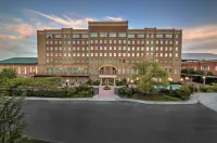 Carnegie Hotel & Spa Hotels near Walgreens
