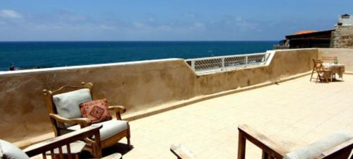 Nzar Khoury for Hosting Hotels in Akko
