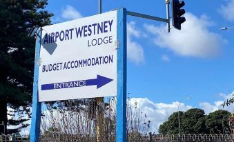 Airport Westney Lodge