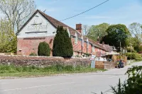 The Bucks Head Hotels in East Meon