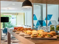 Holiday Inn Express AMSTERDAM - NORTH RIVERSIDE by IHG Hotels near TomTom