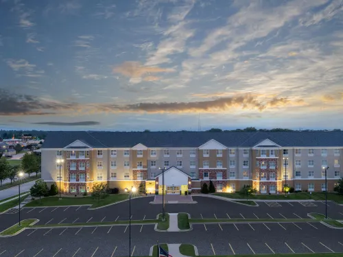 Homewood Suites by Hilton Cedar Rapids-North - 3 Sao