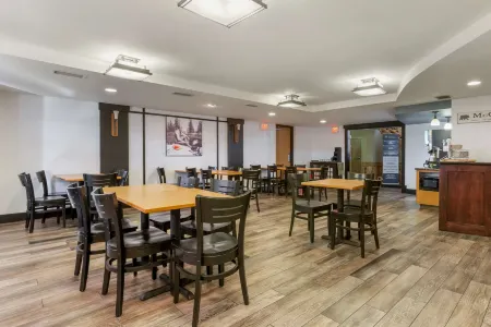 Best Western Plus McCall Lodge  Suites