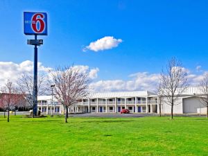 Motel 6 Lafayette, IN