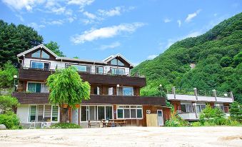 Nami Island Starry Glow Pension