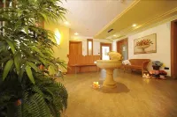 Residence Kristall- Fiemme Holidays Hotels in Predazzo