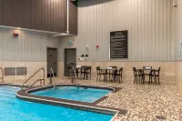 Best Western Plus Dauphin - piscina