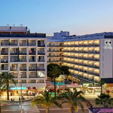 Gran Hotel Flamingo-Adults Only Older 18 Years Old Отели в г. Ллорет-де-Мар