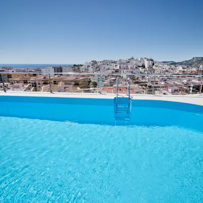 阿爾姆尼卡海灣酒店 鄰近Loro Sexi Ornithological Park的酒店