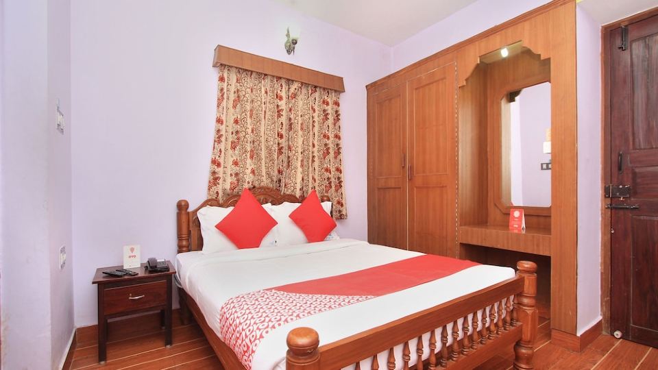 OYO 13597 Travel Stay Residency