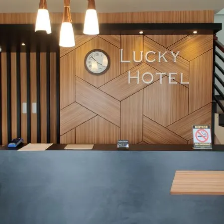 Lucky Hotel