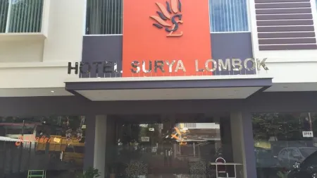 Hotel Surya Lombok Отели в г. Pejanggik