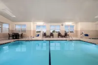 Country Inn & Suites by Radisson, Dundee, MI Hotel di Dundee