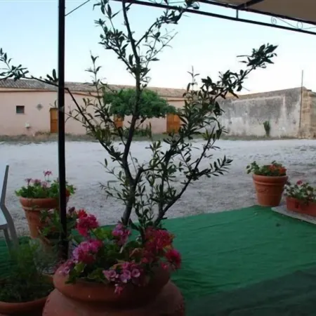 Baglio Maragani Az Agric B&B Отели в г. Шакка