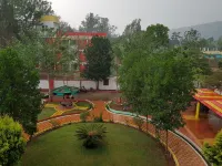 Krishna Tara Comforts Hotel dekat Borra Caves