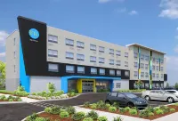 Tru by Hilton Miami West Brickell Hotel berhampiran Calle Ocho Walk of Fame