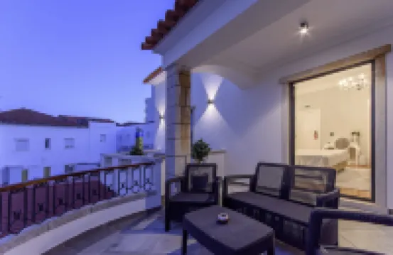 วิลล่ามารีญ่าซินญ่าชาร์มมิ่งโฮเทล โรงแรมในปอร์ติเมา