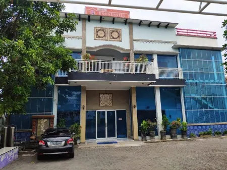 Hotel Bougenviel Lamongan Отели в г. Lamongan Regency