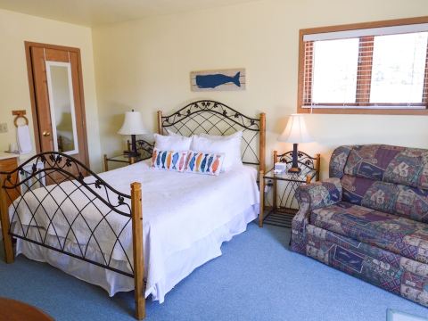 Sea Treasures Inn