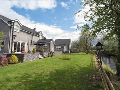 Crowfield Country House Hôtels à proximité de : The Edge Watersports at The Crannagh Activity Centre