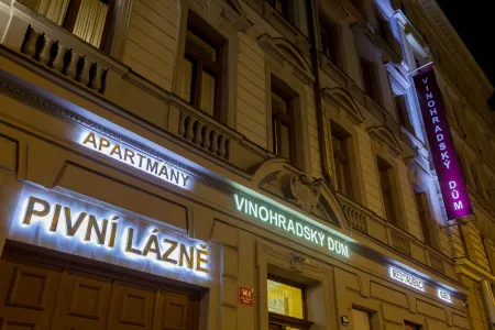 Vinohradsky Dum Residence Отели рядом с достопримечательностью «Opatov - Art library»