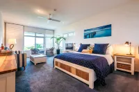Waiheke Waterfront Lodge فنادق في 