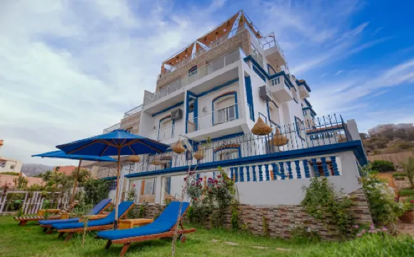 Blue Wave Lodge - ที่มีสระว่ายน้ำ