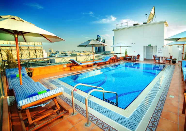 Raviz Center Point Hotel