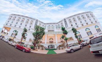 Duc Huy Grand Hotel