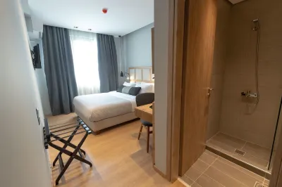 Grand Port Suites Các khách sạn ở Pavlos Melas