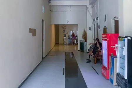 RedDoorz at Sukomanunggal Surabaya