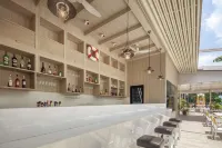 布吉班泰希爾頓逸林酒店及度假村 - 酒吧