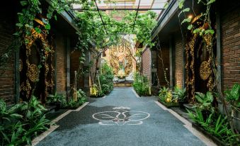 Royal Orchid Lodge