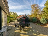 "Nica" - 100m from the Sea Hotels in Broager