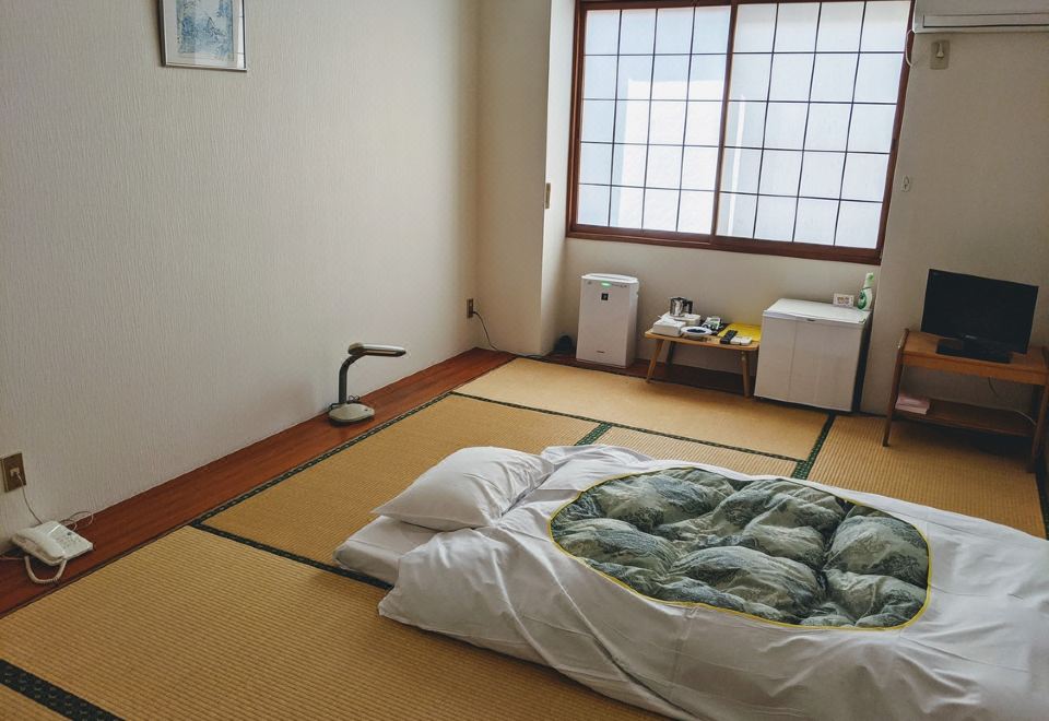 2. Hotel Da..