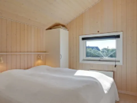 "Brynjolf" - 350m to the Fjord