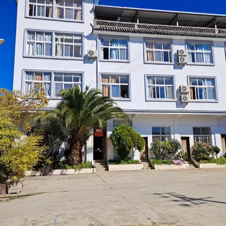 Yunlongxu Guobin Hotel