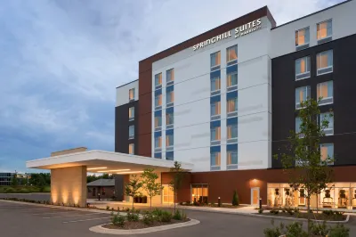 SpringHill Suites Milwaukee West/Wauwatosa Hotels near Milwaukee Mile