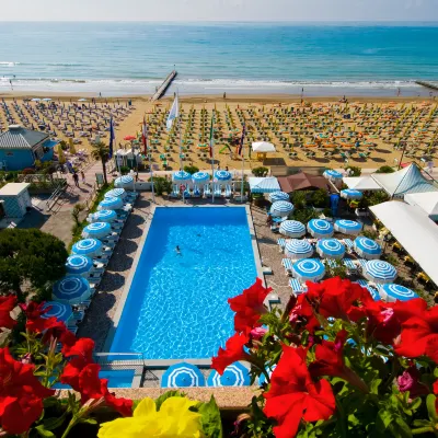 Hotel Monaco & Quisisana Hotel in zona Caribe Bay