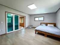 Wonju Genie's Camp Pension Hotels near Ganhyeon Tourist Area (Sogeumsan Grand Valley)