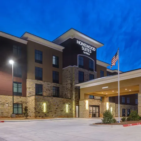 Homewood Suites by Hilton Oklahoma City Quail Springs Отели рядом с достопримечательностью «Гольф-поле "Лейк Хефнер"»