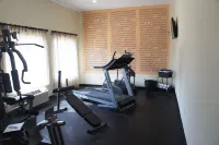 La Quinta Inn & Suites by Wyndham Gonzales La - Gym