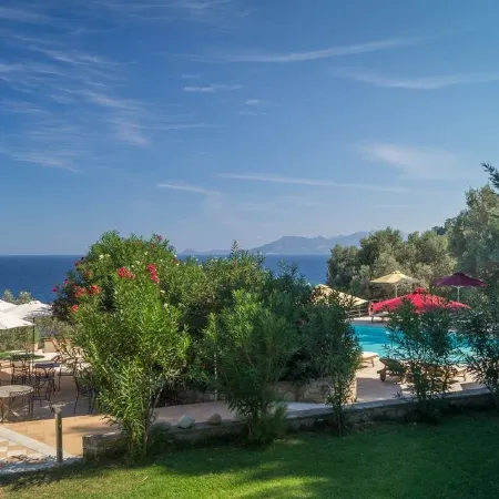 Armonia Bay Hotel
