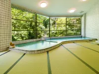 Oogiya Ryokan Hotel di Saga