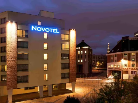 Novotel Lille Centre Gares Отели рядом с достопримечательностью «Citadel of Lille»